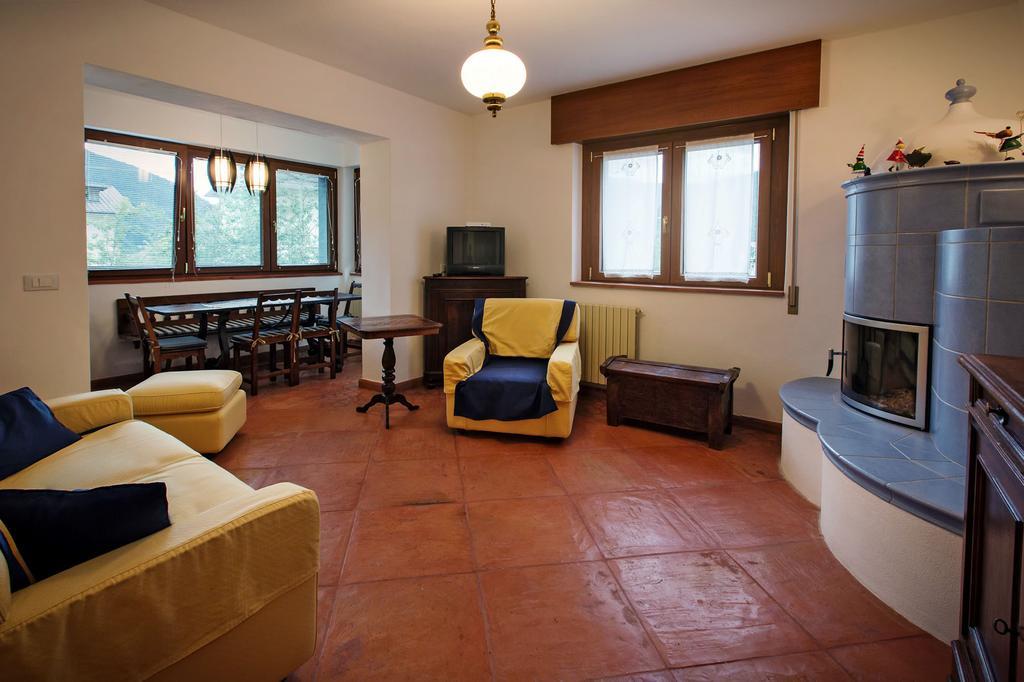 La Marmote Albergo Diffuso Di Paluzza Testeons Nord Rom bilde